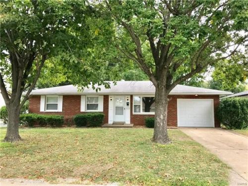 1112 State St, Collinsville, IL 62234-4130