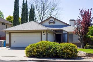 812 Sonnet Dr, Vacaville, CA 95687-7261