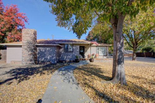1501 Del Vista Ave, Modesto, CA 95350-4820