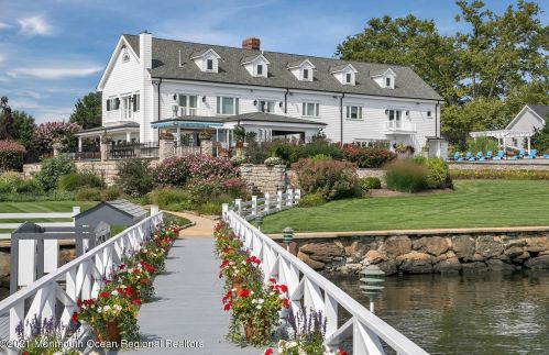 214 Conover Ln, Tinton Falls, NJ 07701-6272