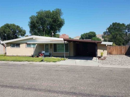 720 Clark St, Vale, OR 97918-1408
