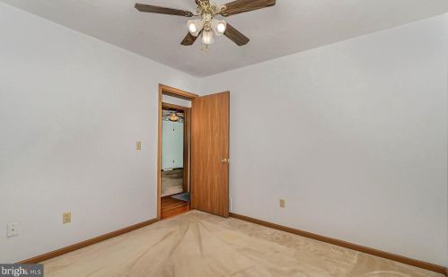 62 Lion Dr, Hanover PA  17331-3847 exterior