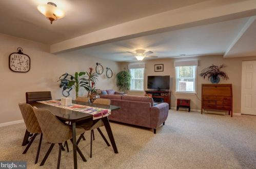 241 Cherry St, Lancaster PA  17602-2725 exterior