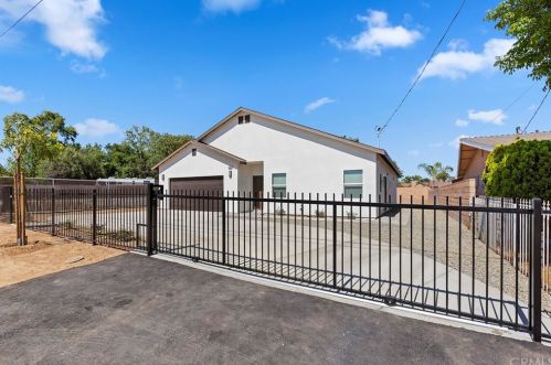 4847 Hedrick Ave, Riverside CA  92505-1423 exterior