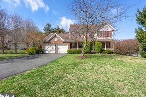 9421 Weathersfield Dr, Bristow, VA 20136-1717