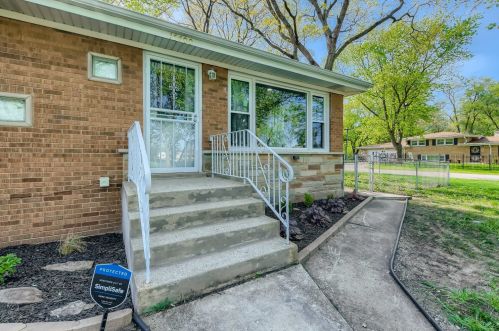 16400 Sawyer Ave, Dixmoor, IL
