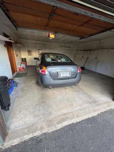 1516 Main St, Meriden CT  06450-4879 exterior