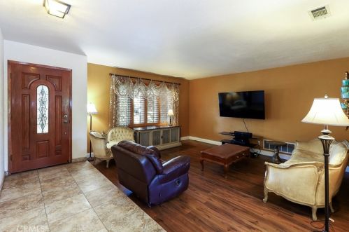 11220 Platte Dr, Riverside, CA 92505-2243