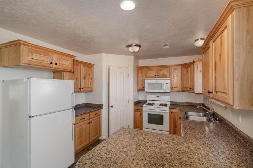 1888 Clark Pkwy, Cedar City UT 84721-7153 exterior