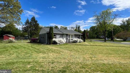 12 Bucknell Ave, Stratford, NJ 08084-2013