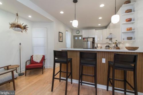 1746 3rd St, Philadelphia, PA 19122-3005