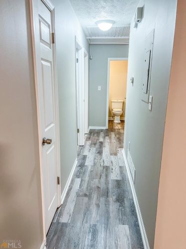 3267 Creekwood Dr, Rex GA 30273-2117 exterior