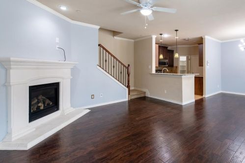 4293 Comanche Dr, Carrollton TX  75010-3301 exterior