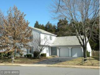 250 Juniper Ave, Dulles VA  20164-2416 exterior