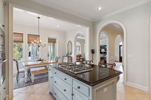 5 Beachwood, Isle Of Palms SC  29451-2815 exterior
