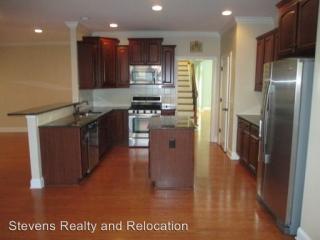 1536 Onyx Creek Dr, Cary NC  27518-5310 exterior