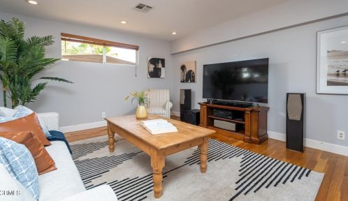 2937 Adams St, Glendale CA 91206-3403 exterior