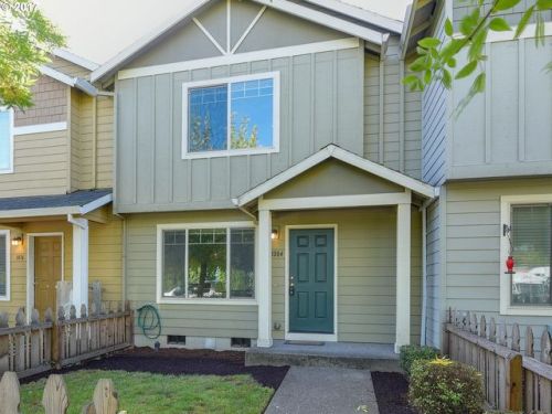 1084 Historic Columbia River Hwy, Wood Village, OR 97060-2119