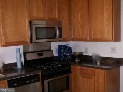 236 Salem St, Gloucester, NJ 08030-1025