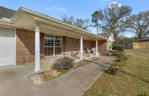 516 Briar Sq, Leveretts Chapel, TX 75684-1048