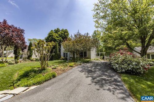 1635 Ravens Pl, Charlottesville, VA 22911-7527