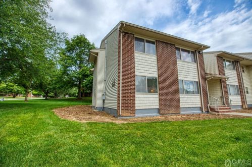 301 Cynthia Ct, Princeton, NJ 08540-9550