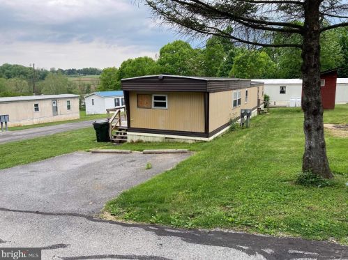 4 Mill St, York, PA 17406-8504