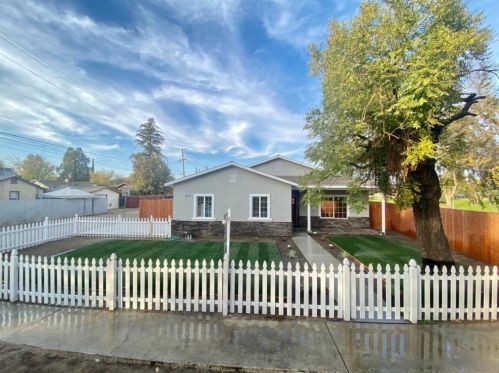 301 Center St, Modesto, CA 95351-3359