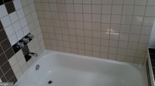 1836 Harrison St, Philadelphia, PA 19124-2824