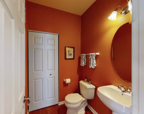 725 Bluebell Ln, Pingree Grove IL  60140-9154 exterior