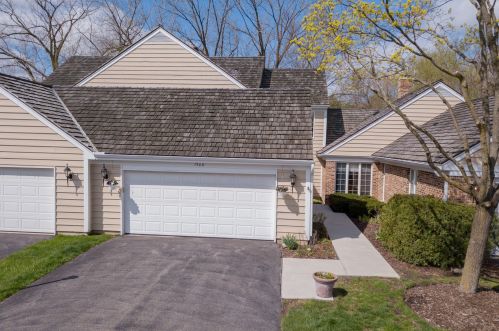 1366 Shire Cir, Palatine, IL 60067-4727