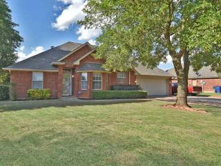1533 Persimmon Ln, Mustang, OK 73064-5203