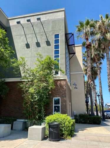934 Santa Ana Blvd, Santa Ana, CA 92701-3943