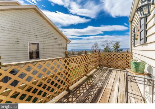 6819 Vale Summit Ln, Middletown MD  21769-6637 exterior