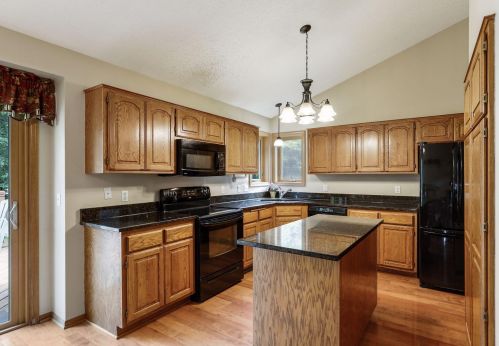 201 Dunbar Way, Saint Paul MN  55115-2815 exterior