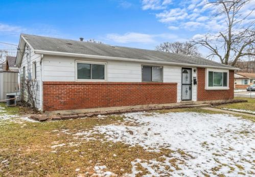 14215 Grace Ave, Robbins, IL 60472-2245