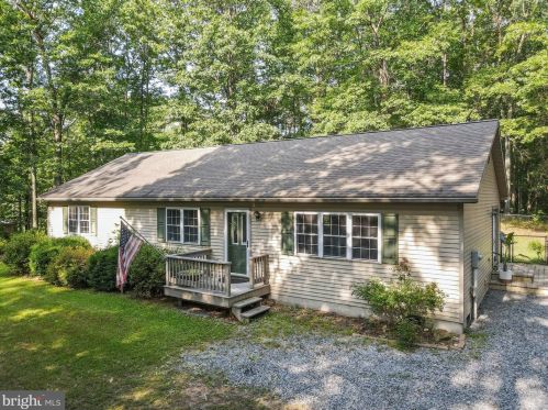615 Haymaker Rd, Hedgesville, WV 25427-7001