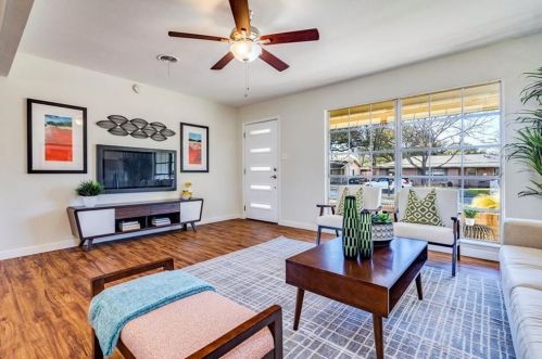 1602 Ashberry Dr, Austin TX  78723-1106 exterior