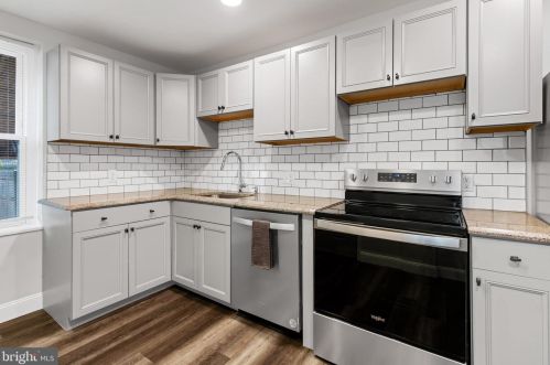 228 Pne St, Lancaster PA  17603-3435 exterior