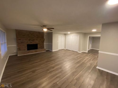 202 Dakota Pl, Warner Robins, GA 31093-2422