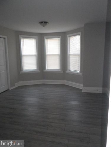 1605 Mount Ephraim Ave, Camden NJ  08104-1634 exterior