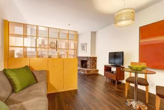 350 Union St, San Francisco CA  94133-3500 exterior