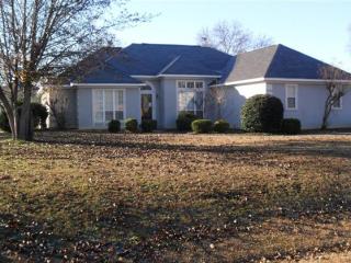 129 Jubilee Cir, Bonaire, GA 31005-4018