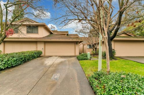 7447 Black Tree Ln, Citrus Heights, CA 95610-3276