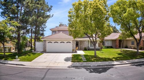 19250 Fox Tail Ln, Riverside, CA 92508