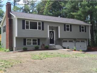 19 Cabot Rd, Merrimack, NH 03054-2685