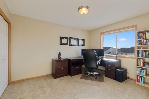 920 Drew Dr, Saint Paul MN  55129-6900 exterior