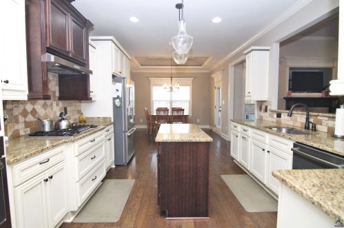 2074 Hiwassee Dr, Bonaire GA  31005-2507 exterior