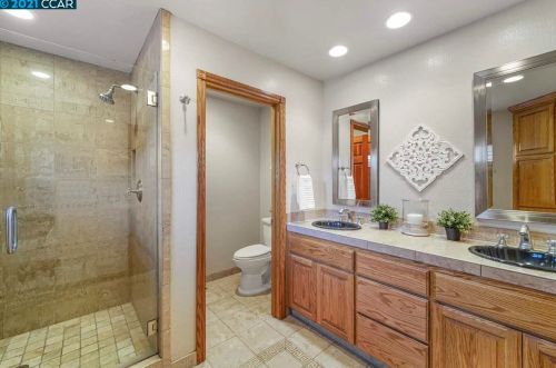 732 San Simeon Ct, Concord CA  94518-2316 exterior