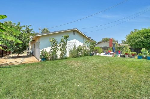 4046 Columbia Ave, Riverside CA  92501-1526 exterior